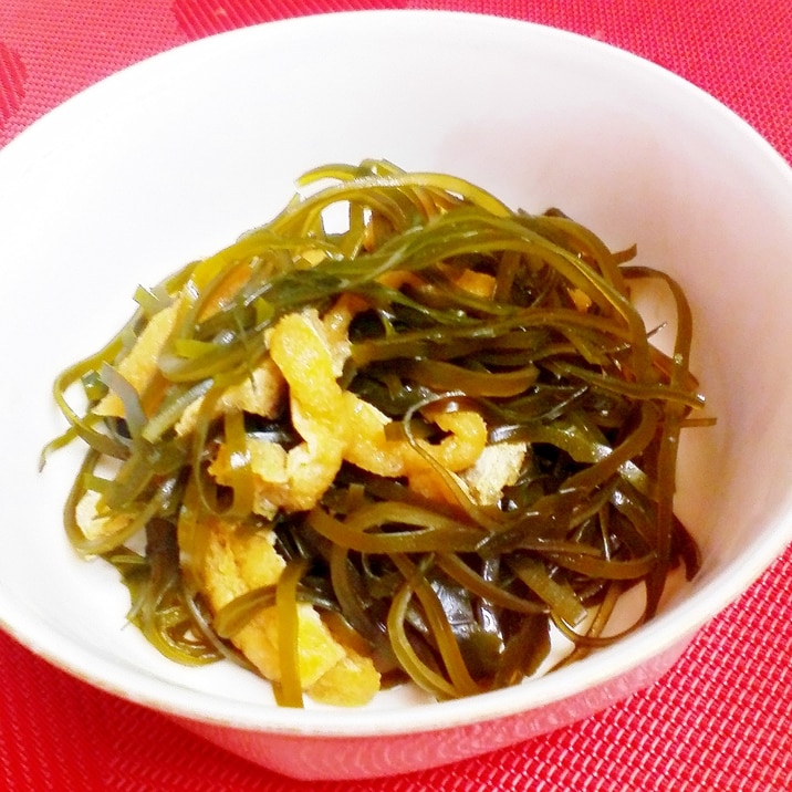 簡単!油揚げと切り昆布だけの煮物☆